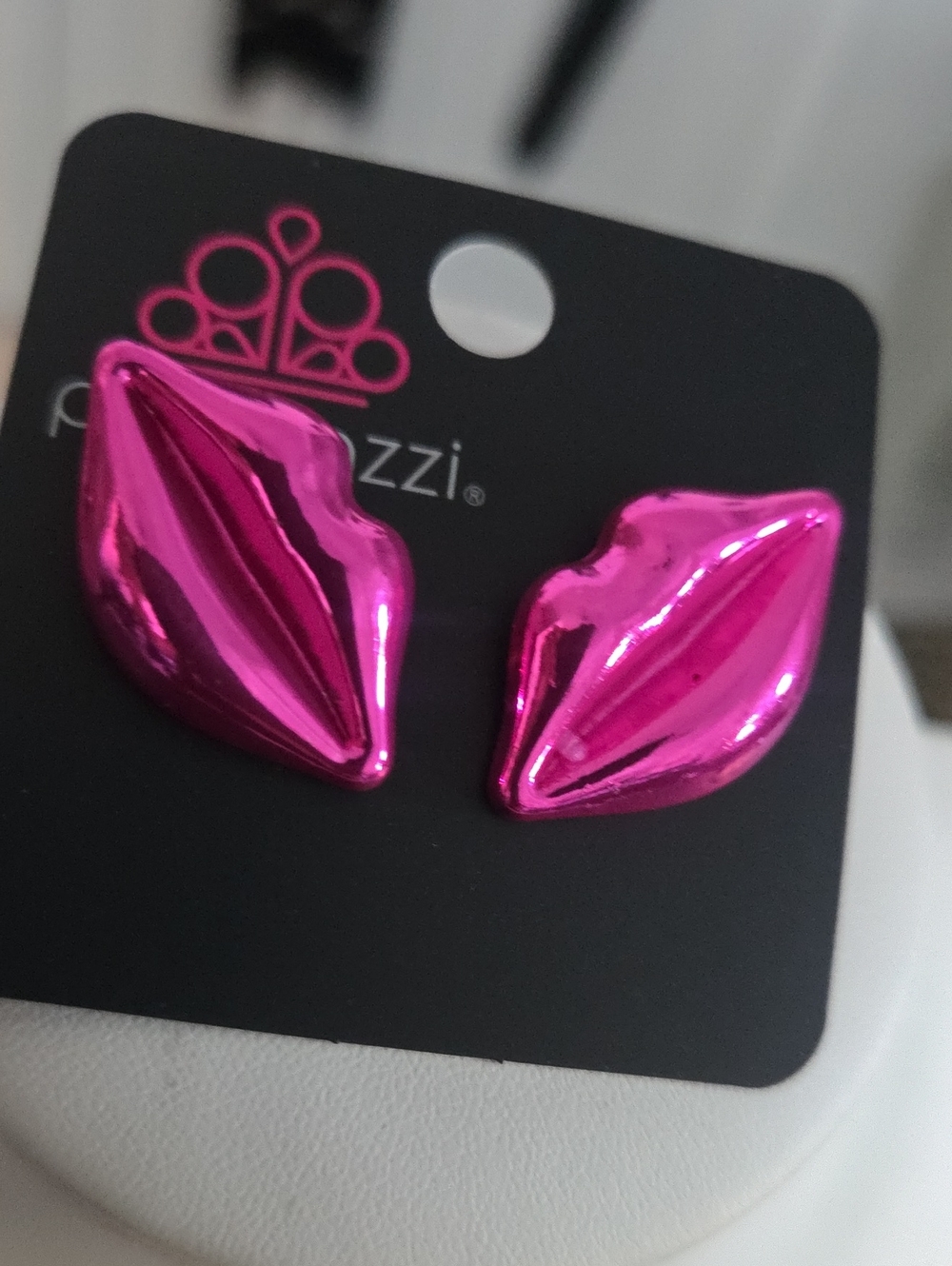 Paparazzi Diva Decoration Pink Earrings NWT